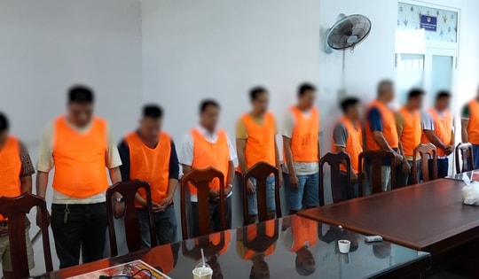 Triệt xóa đường dây cá độ bóng đá hơn 2 tỷ đồng hoạt động trên mạng