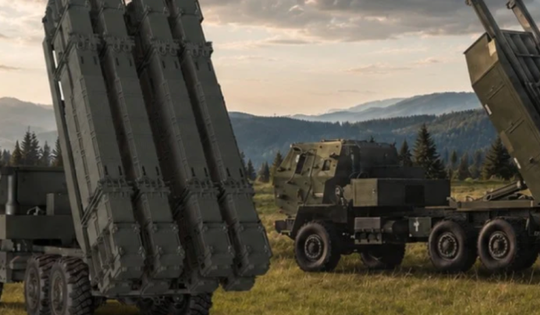 Tên lửa HIMARS Mỹ tăng gấp 4 hỏa lực mở rộng sức ép lên Nga
