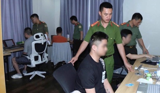 Nhóm người nước ngoài tạm trú bất hợp pháp, hoạt động trái phép trên không gian mạng