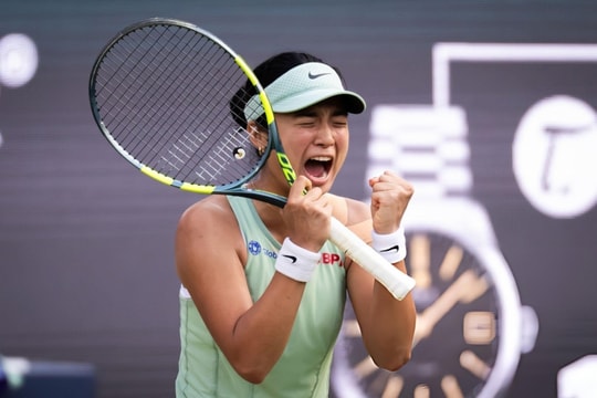 Alexandra Eala tạo địa chấn: Đánh bại số 2 thế giới Elena Rybakina tại Berlin Open 2026
