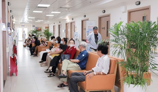 2.000 người dân Cần Thơ tham gia chương trình khám sức khỏe toàn dân của Vinmec