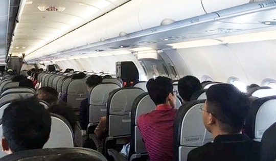 Những hành vi này khiến hành khách bị cấm bay vĩnh viễn theo quy định mới nhất