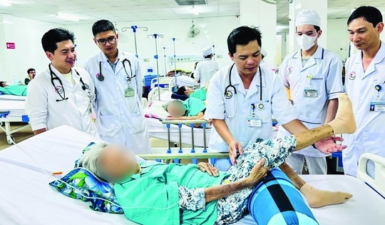 Sự lan tỏa của báo chí hiện đại giúp thầy thuốc được tiếp thêm sức mạnh tinh thần