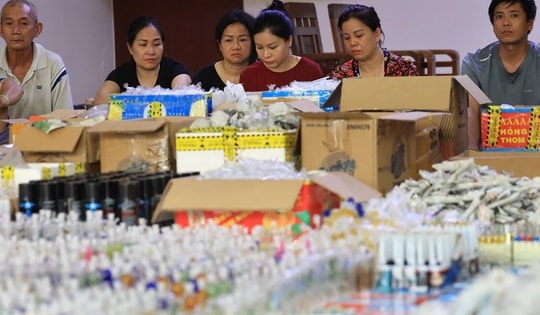 Phá đường dây sản xuất dụng cụ sử dụng ma túy quy mô lớn tại TPHCM