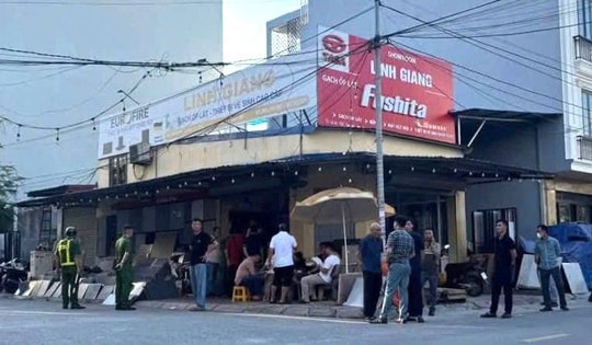 Cô gái 21 tuổi tử vong, nằm cạnh nam thanh niên đang dùng dao tự tử