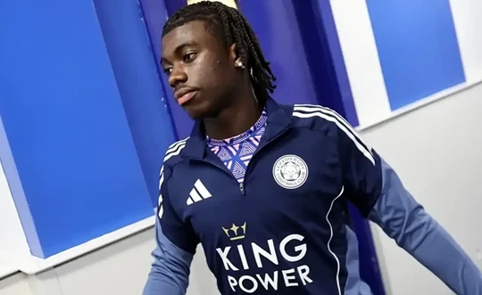 Arsenal vượt mặt Man Utd chiêu mộ thần đồng Jeremy Monga giá 10 triệu bảng
