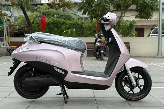 VinFast Evo Grand Lite: Xe máy điện pin kép đi 198 km giá từ 16,7 triệu đồng