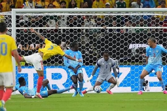 Luis Diaz và 90 phút ác mộng trong ngày Colombia vào vòng 32 đội World Cup 2026