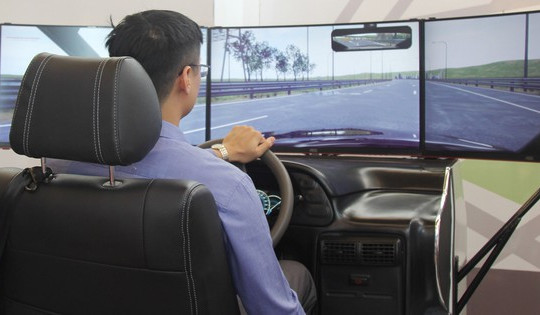 Thi bằng lái xe ô tô: Bỏ phần sát hạch lái xe mô phỏng từ 1/7