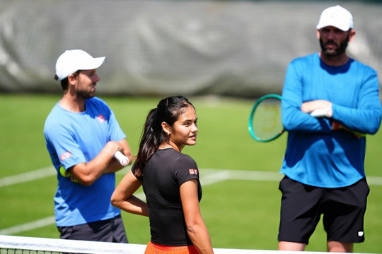 Emma Raducanu dính chấn thương: Cú sốc cho niềm hy vọng Wimbledon 2026
