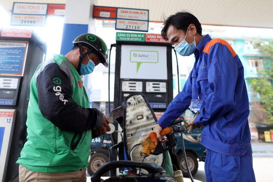 Đề xuất giảm thuế xăng dầu đến hết tháng 9/2026: Ngân sách dự kiến giảm thu 15.400 tỷ đồng