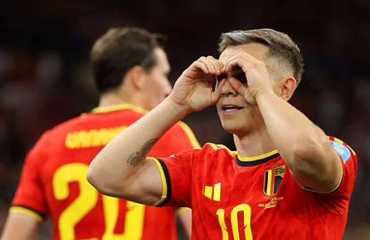 Leandro Trossard rực sáng đưa tuyển Bỉ vào vòng knock-out World Cup 2026