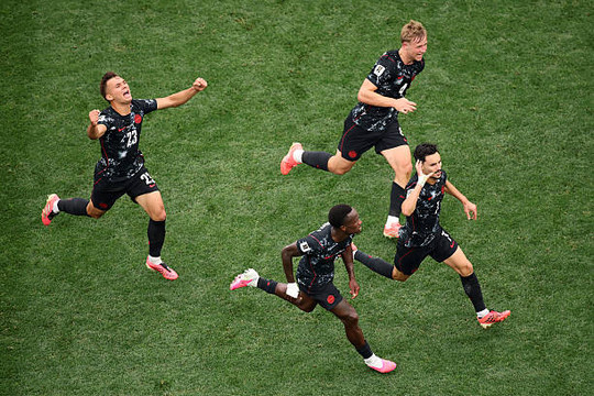 Canada bóp nghẹt Nam Phi 1-0: Khi bóng bổng và bản sắc Jesse Marsch định đoạt tấm vé lịch sử