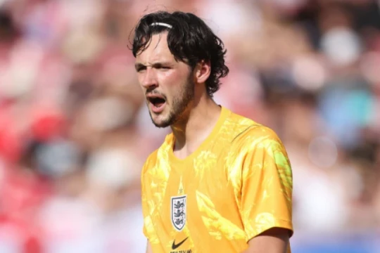 Newcastle dẫn đầu cuộc đua chiêu mộ James Trafford từ Man City