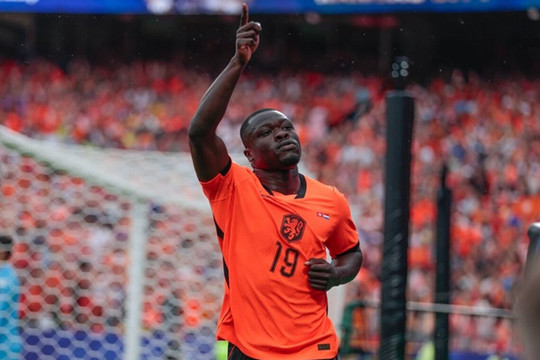 MU và Chelsea đại chiến vì Brian Brobbey: Món hàng hiệu 55 triệu euro