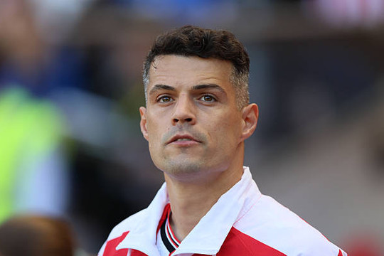 Sunderland từ chối đề nghị 8 triệu bảng của Chelsea cho thủ quân Granit Xhaka