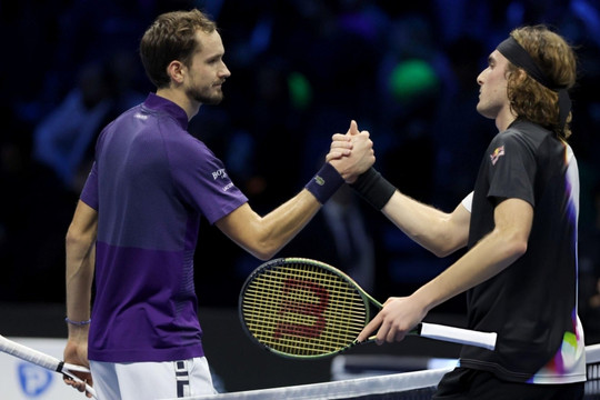 Medvedev khẳng định Stefanos Tsitsipas vẫn đủ sức vô địch Grand Slam