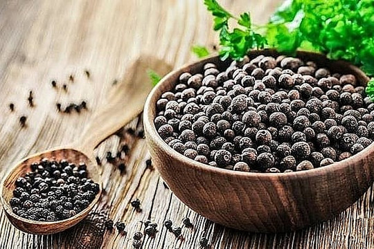 Giá tiêu hôm nay 30/6: Thị trường đi ngang ở mức 139.000 đồng/kg
