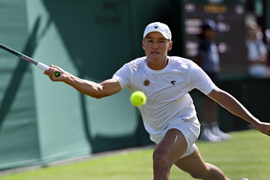 Kwon Soon-woo áp đảo tại Wimbledon 2026: Khi 'người lính' Hàn Quốc tìm lại bản ngã