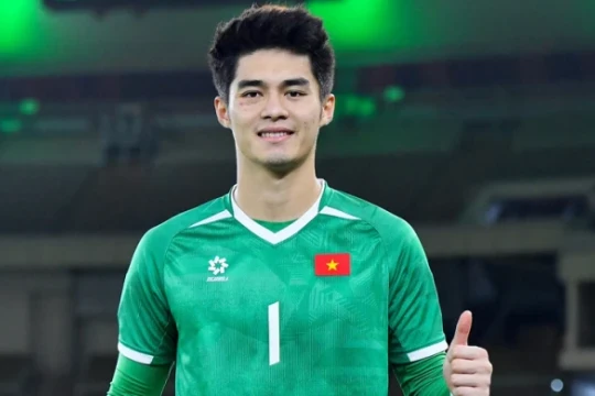 Biến động nhân sự V-League và cuộc đua khốc liệt trong khung gỗ ĐT Việt Nam