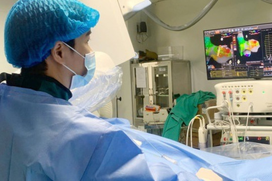 Từ 1/7, trường học, bệnh viện công được áp dụng cơ chế mới về hợp đồng lao động