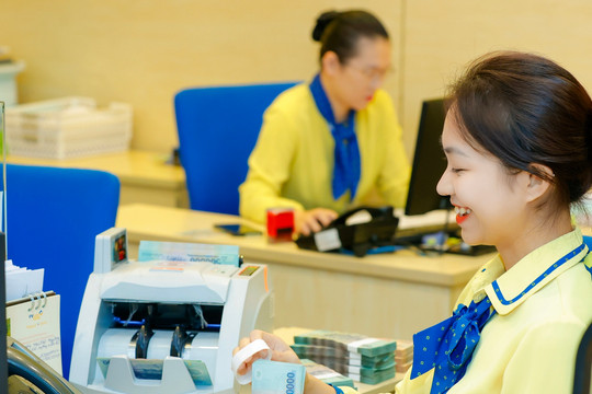 Lãi suất ngân hàng ngày 3/7/2026: Thực tế huy động âm thầm chạm mốc 9,2%/năm