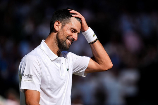 Novak Djokovic đánh bại Arthur Rinderknech, cân bằng kỷ lục 105 trận thắng của Federer tại Wimbledon
