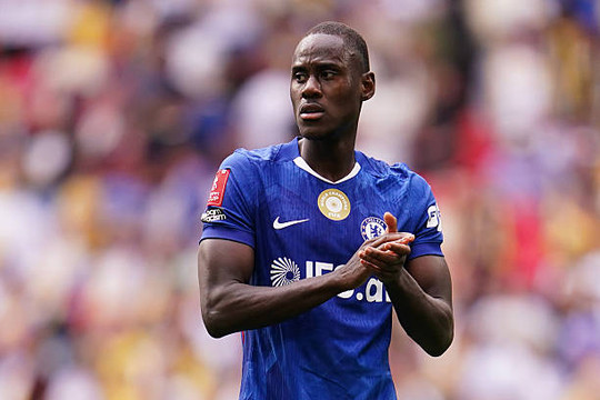 Como nâng giá 30 triệu euro cho Trevoh Chalobah: Thử thách bản lĩnh Chelsea trên bàn đàm phán