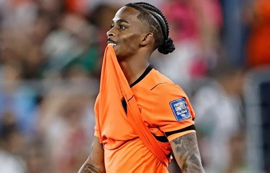 Manchester United chưa đàm phán với Crysencio Summerville: Sự thật từ Fabrizio Romano
