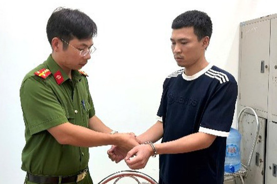 Nhờ người cùng thôn xin việc cho vợ, nam thanh niên bị lừa tiền