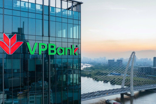 VPBank đề xuất dùng 20.661 tỷ đồng lợi nhuận để nâng vốn lên 100.000 tỷ đồng