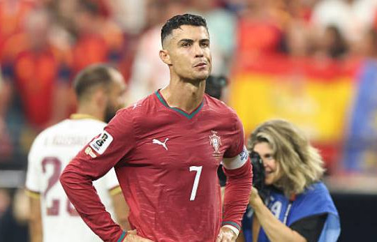 Tây Ban Nha 1-0 Bồ Đào Nha: Bi kịch của Cristiano Ronaldo và sai lầm chiến thuật của Martinez