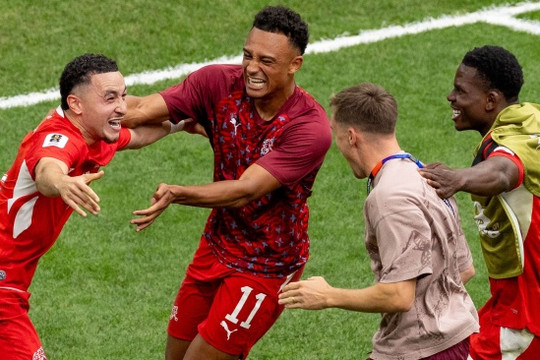 Thụy Sĩ đánh bại Colombia trên chấm luân lưu: Chấm dứt lời nguyền 72 năm tại World Cup