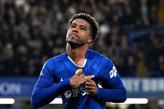 Manchester United chiêu mộ Andrey Santos: Cú hích 50 triệu bảng cho tuyến giữa