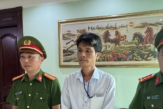 Khởi tố giám đốc công ty sản xuất, buôn bán hơn 250 tấn phân bón giả