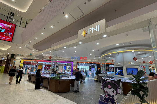 VinaCapital bán hơn 3 triệu cổ phiếu PNJ, không còn là cổ đông lớn