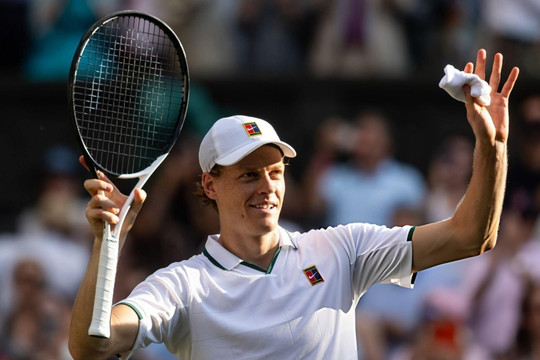 Jannik Sinner hạ gục Novak Djokovic 3-0: Đẳng cấp số 1 thế giới tại Wimbledon 2026