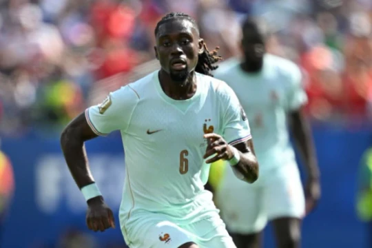 Manchester United nhắm Manu Kone: Lời giải 50 triệu bảng cho bài toán tuyến giữa