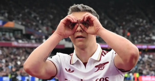 Arsenal bán Leandro Trossard cho Besiktas: Quyết định 17 triệu bảng gây chia rẽ lớn