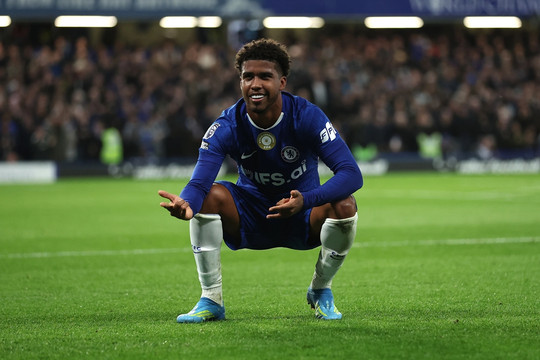 Manchester United chiêu mộ Andrey Santos 48 triệu bảng: Bước đi đầu trong cuộc cách mạng của Michael Carrick