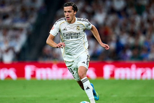 Chelsea nhắm Alvaro Carreras: Mảnh ghép chiến thuật giúp Xabi Alonso nâng tầm The Blues