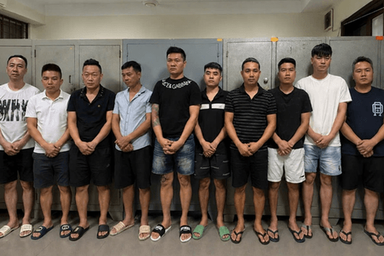 Hơn 60 tỷ đồng được người chơi 'nướng' vào 1 đường dây cá độ bóng đá
