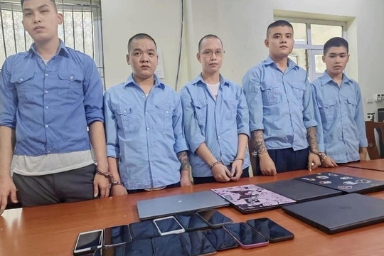 Bắt nhóm đối tượng Việt hoá phần mềm vượt xác thực sinh trắc ngân hàng