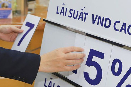 Lãi suất tiền gửi chạm mốc 9%/năm, nhiều ngân hàng niêm yết trên 7%