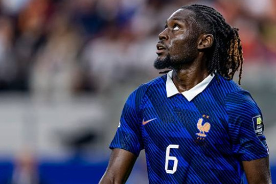 Man United săn đuổi Manu Kone: Lời giải cho bài toán máy quét bên cạnh Kobbie Mainoo