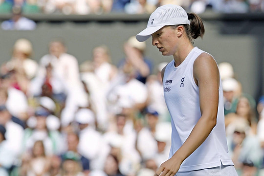 Iga Swiatek và cơn khủng hoảng phong độ: Kim Clijsters giải mã nỗi ám ảnh của cựu số 1 thế giới