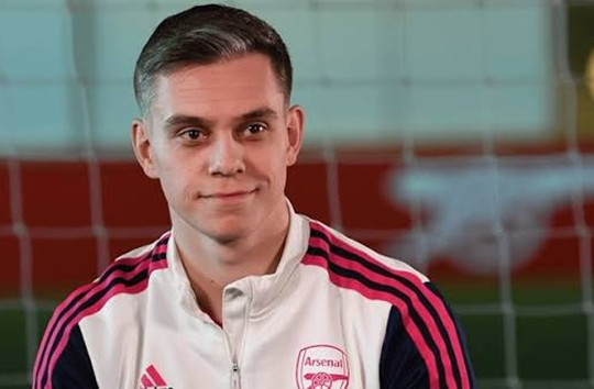 Leandro Trossard chia tay Arsenal: Đoạn kết đẹp của một siêu dự bị vĩ đại