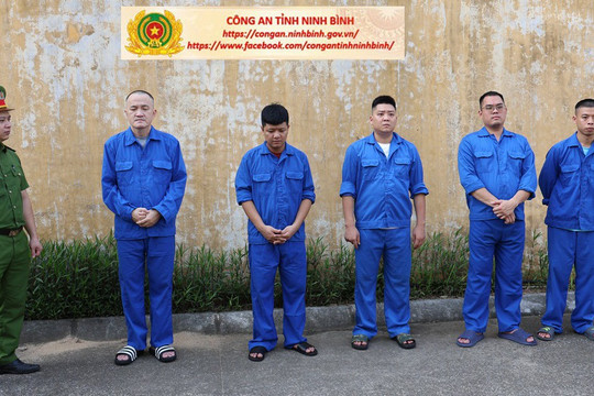 Ninh Bình: Phá đường dây cá độ bóng đá hơn 710 tỷ đồng, bắt 5 đối tượng