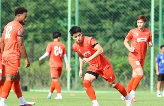 Nguyễn Đình Bắc và sứ mệnh chuyển mình thành biểu tượng mới tại ASEAN Cup 2026