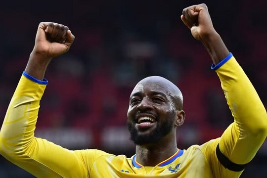 Man Utd nhắm quái thú Jean-Philippe Mateta giá 25 triệu bảng thay thế Zirkzee
